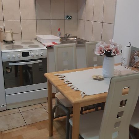 Ferienwohnung Sirmijum Hause Sremska Mitrovica Exterior foto