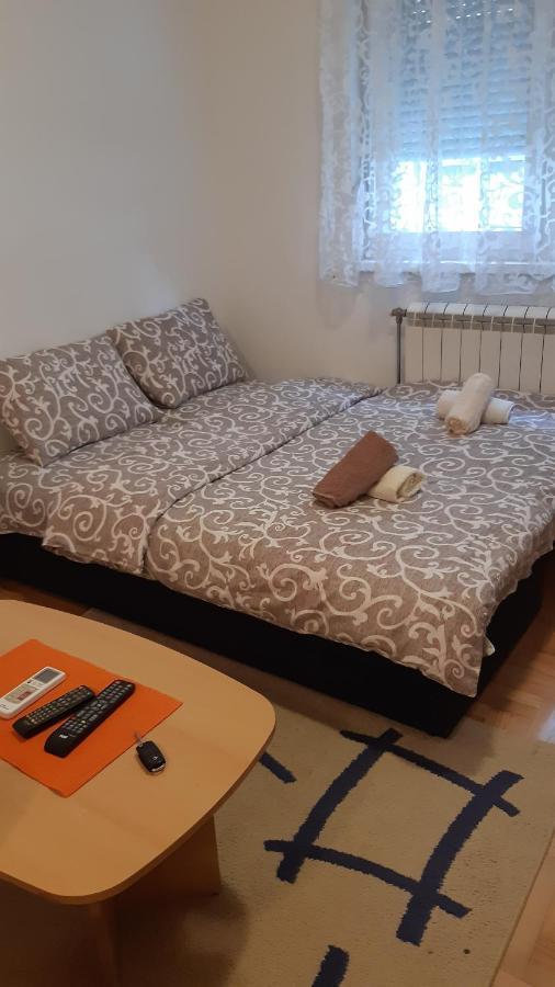 Ferienwohnung Sirmijum Hause Sremska Mitrovica Exterior foto